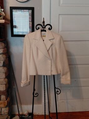 Impressions Cream Cropped Bouclé Blazer